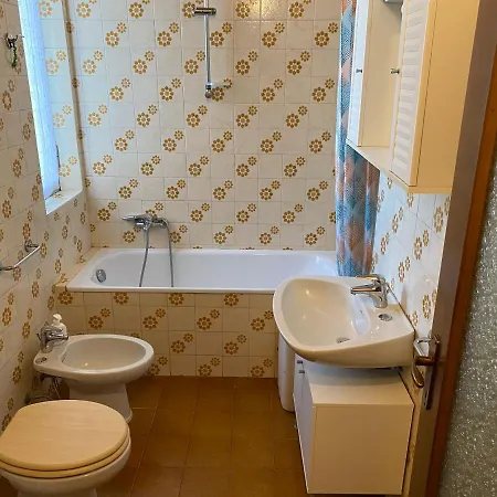 Luminoso Monolocale Apartment Voghera